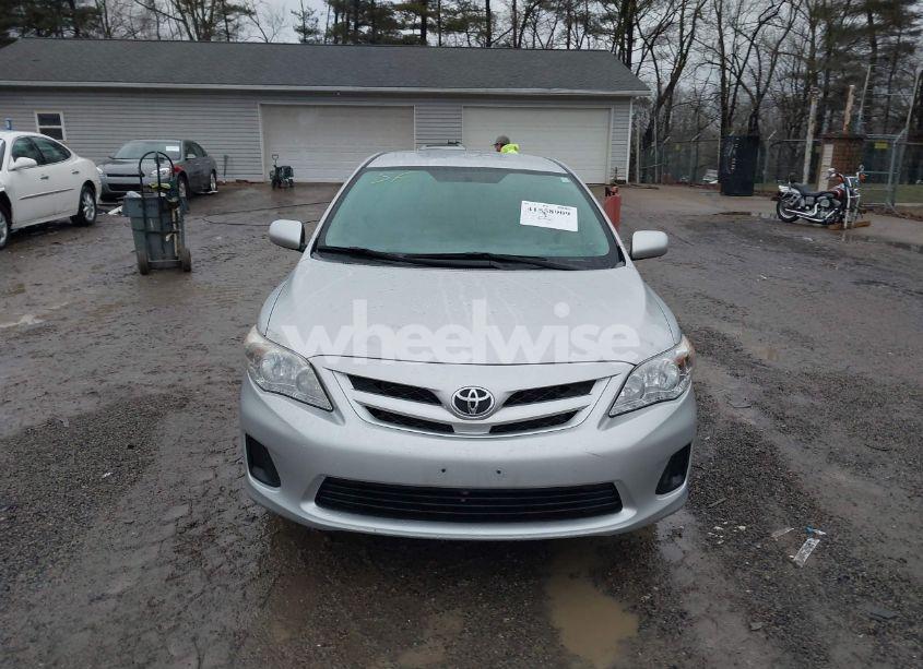 Photo 13 of 2012 Toyota Corolla LE (VIN 2T1BU4EE2CC866513)