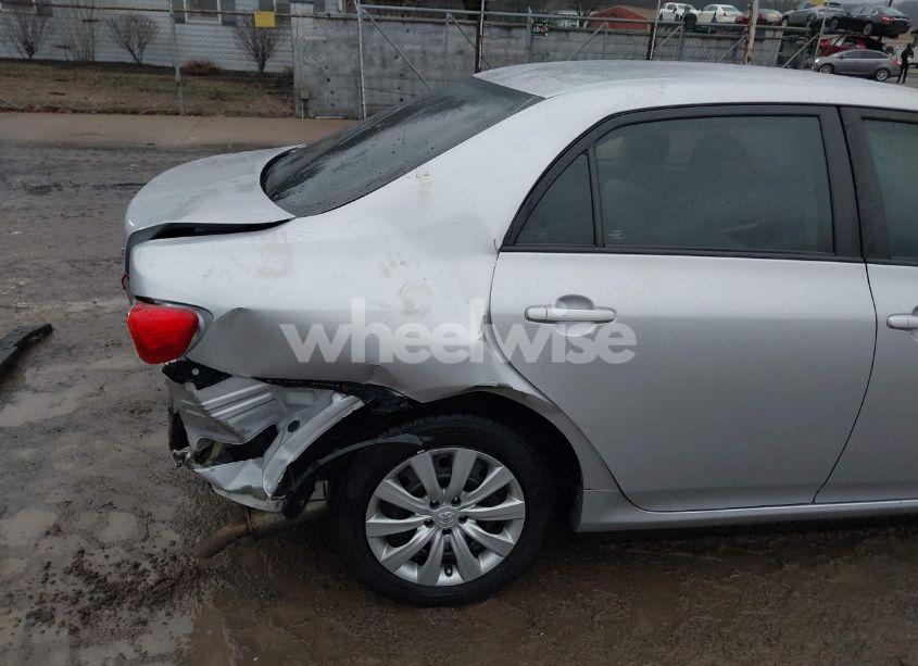 Photo 18 of 2012 Toyota Corolla LE (VIN 2T1BU4EE2CC866513)