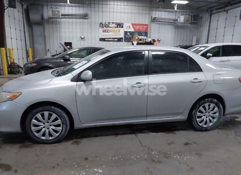 Photo 14 of 2012 Toyota Corolla LE (VIN 2T1BU4EE2CC883165)