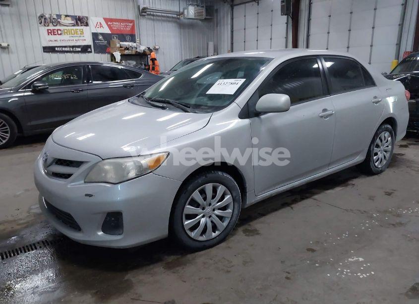 Photo 2 of 2012 Toyota Corolla LE (VIN 2T1BU4EE2CC883165)