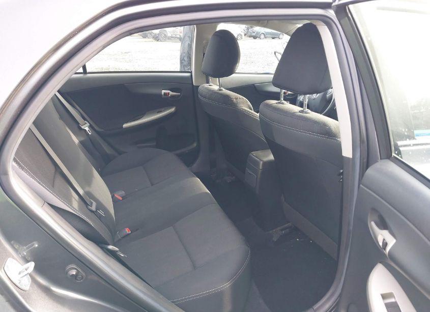 Photo 8 of 2012 Toyota Corolla S (VIN 2T1BU4EE2CC897129)