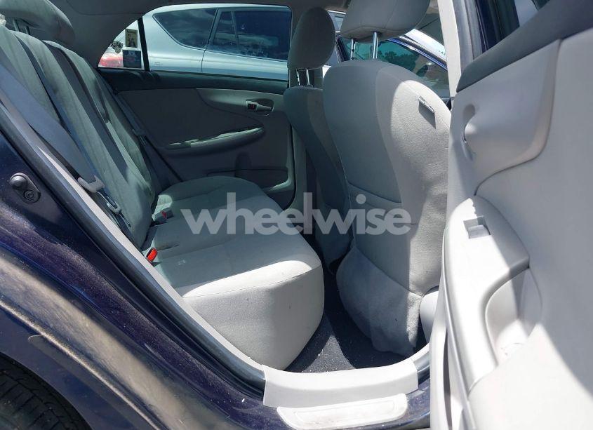 Photo 8 of 2013 Toyota Corolla LE (VIN 2T1BU4EE2DC024059)