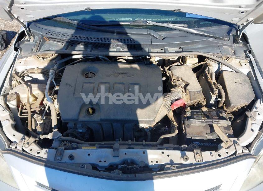 Photo 10 of 2013 Toyota Corolla S (VIN 2T1BU4EE2DC048460)