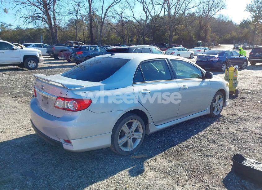 Photo 4 of 2013 Toyota Corolla S (VIN 2T1BU4EE2DC048460)