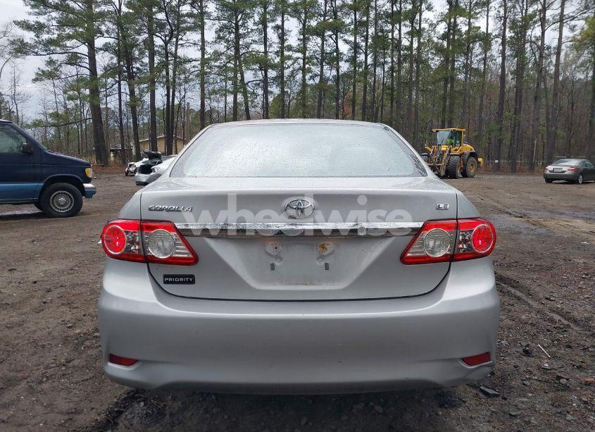 Photo 16 of 2013 Toyota Corolla LE (VIN 2T1BU4EE2DC074640)