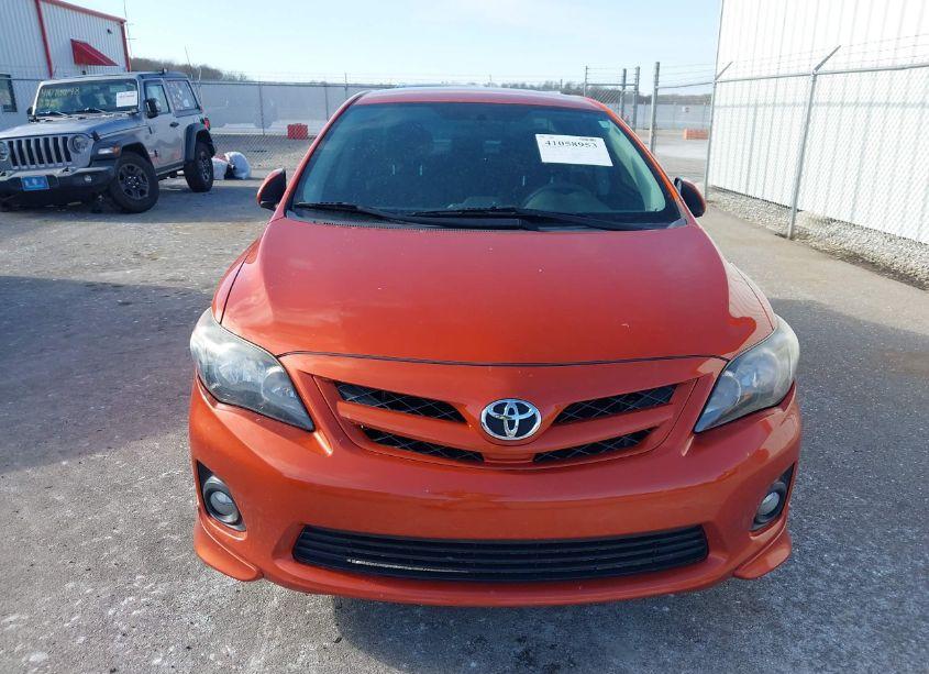 Photo 12 of 2013 Toyota Corolla S SPECIAL EDITION (VIN 2T1BU4EE2DC075285)