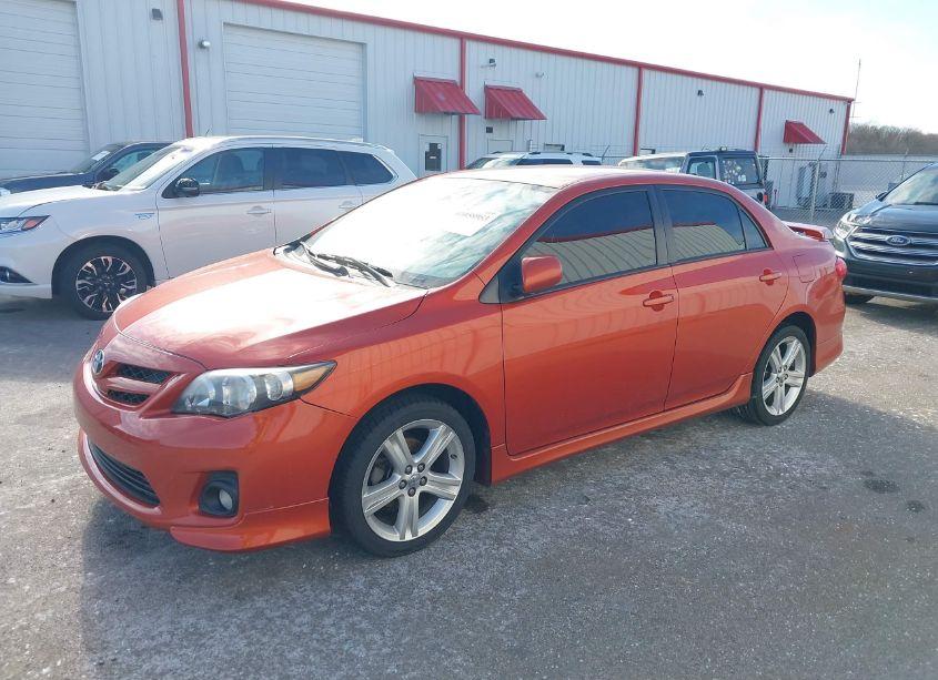 Photo 2 of 2013 Toyota Corolla S SPECIAL EDITION (VIN 2T1BU4EE2DC075285)