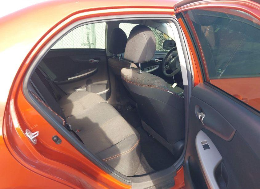 Photo 8 of 2013 Toyota Corolla S SPECIAL EDITION (VIN 2T1BU4EE2DC075285)