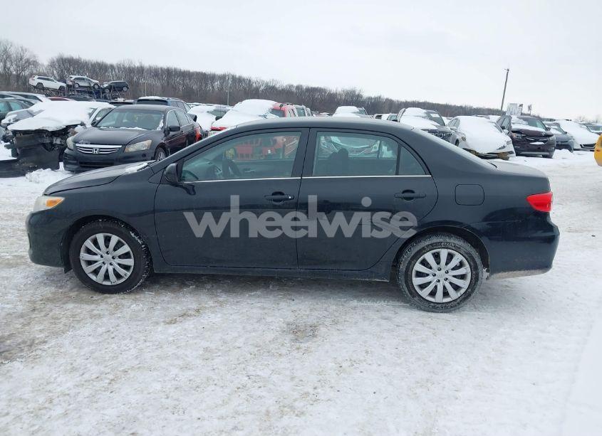 Photo 14 of 2013 Toyota Corolla LE (VIN 2T1BU4EE2DC077229)