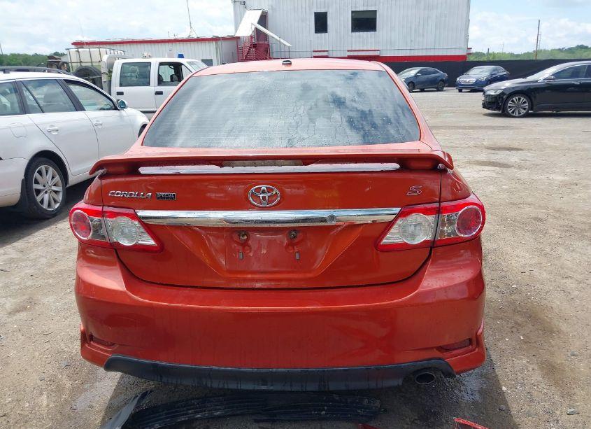 Photo 17 of 2013 Toyota Corolla S SPECIAL EDITION (VIN 2T1BU4EE2DC087842)