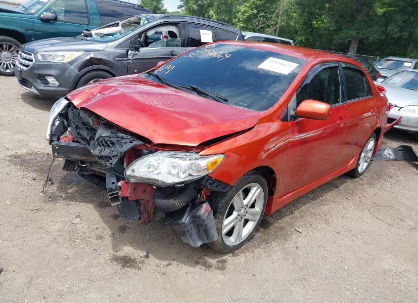 Photo 2 of 2013 Toyota Corolla S SPECIAL EDITION (VIN 2T1BU4EE2DC087842)