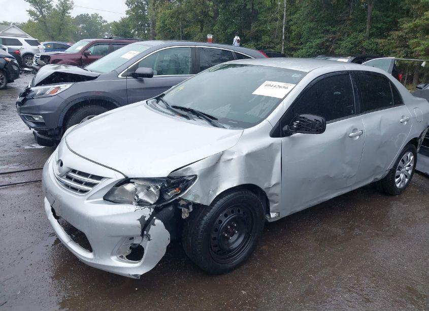 Photo 6 of 2013 Toyota Corolla LE (VIN 2T1BU4EE2DC089106)