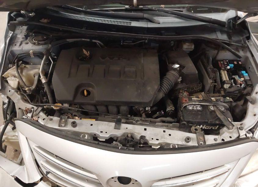 Photo 10 of 2013 Toyota Corolla LE (VIN 2T1BU4EE2DC115722)