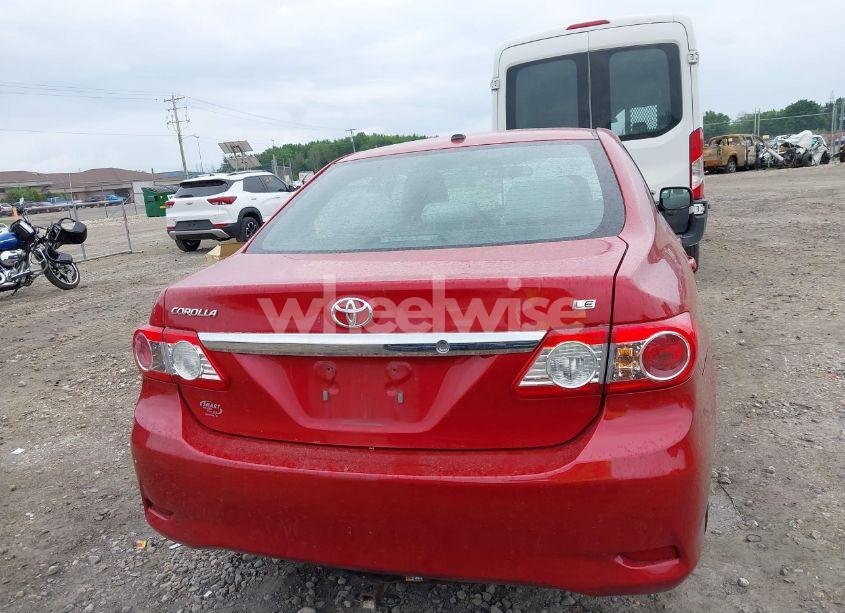 Photo 16 of 2013 Toyota Corolla LE (VIN 2T1BU4EE2DC120225)