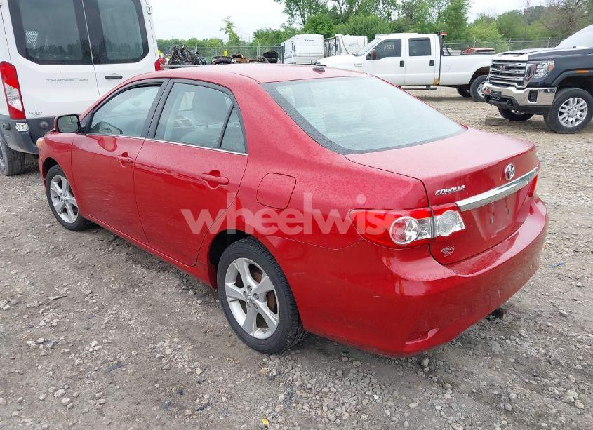 Photo 3 of 2013 Toyota Corolla LE (VIN 2T1BU4EE2DC120225)