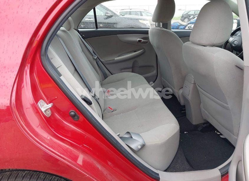 Photo 8 of 2013 Toyota Corolla LE (VIN 2T1BU4EE2DC120225)