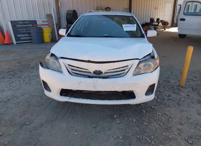 Photo 12 of 2013 Toyota Corolla LE (VIN 2T1BU4EE2DC124856)