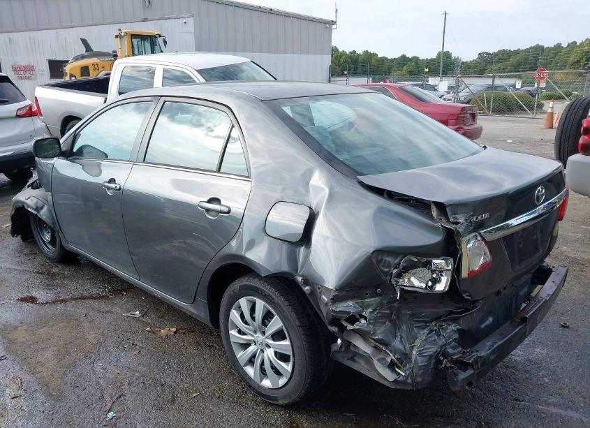 Photo 3 of 2013 Toyota Corolla LE (VIN 2T1BU4EE2DC128017)