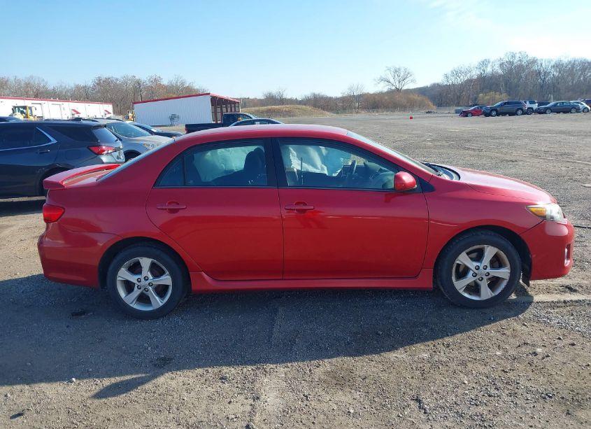 Photo 13 of 2013 Toyota Corolla S (VIN 2T1BU4EE2DC920751)