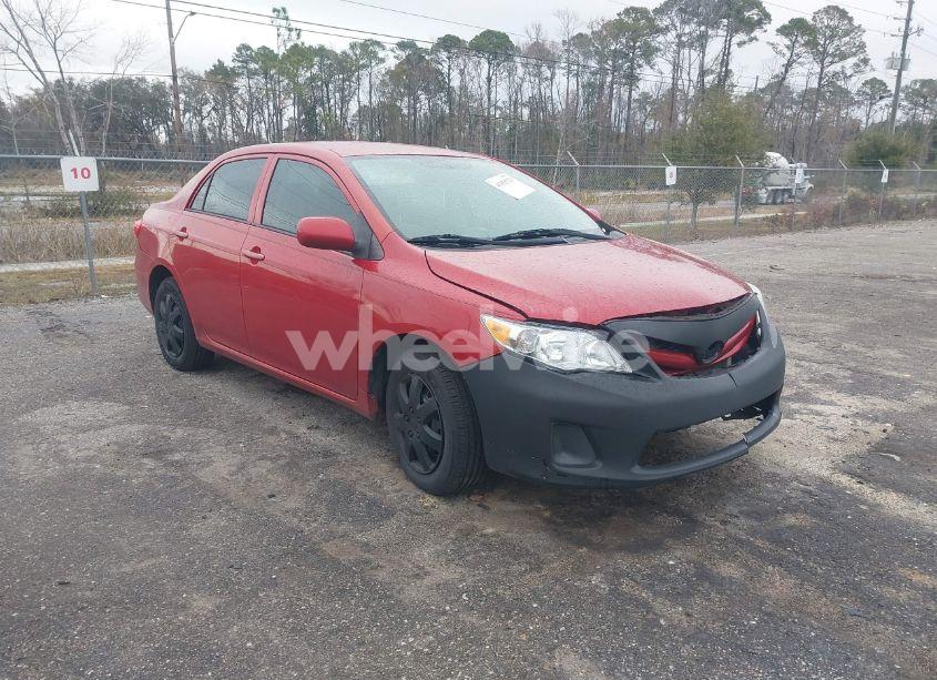 2013 Toyota Corolla L (VIN 2T1BU4EE2DC941695) main photo