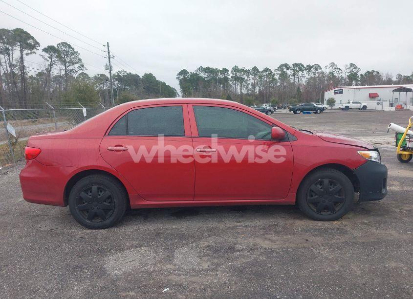 Photo 13 of 2013 Toyota Corolla L (VIN 2T1BU4EE2DC941695)