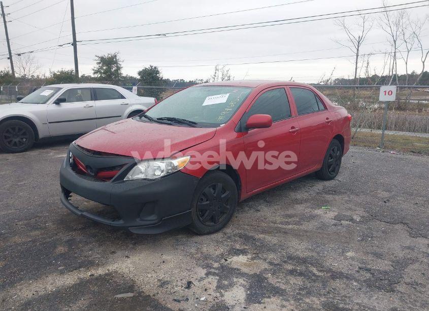 Photo 2 of 2013 Toyota Corolla L (VIN 2T1BU4EE2DC941695)