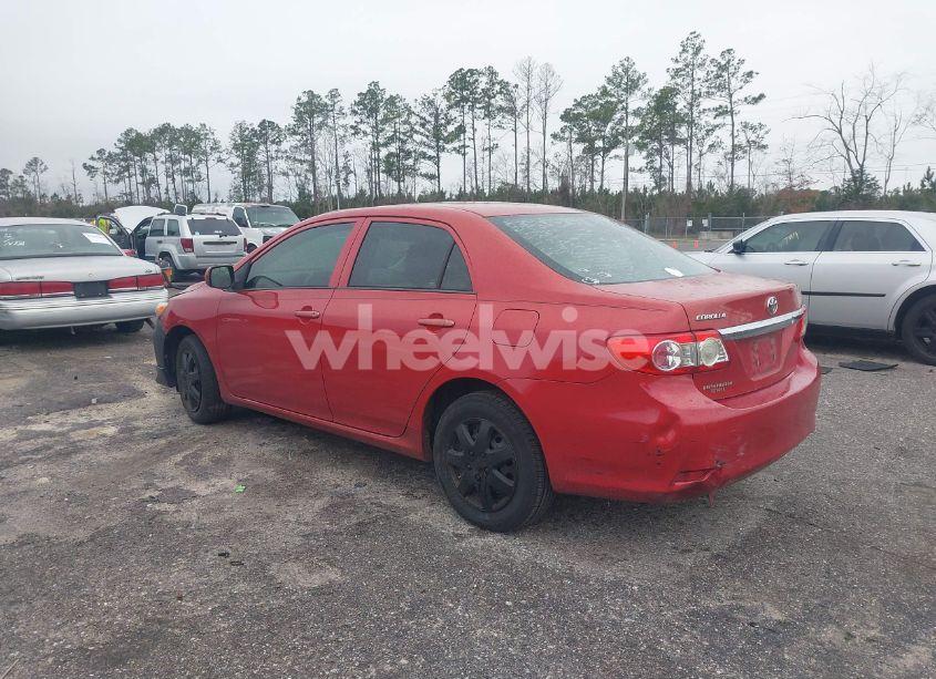 Photo 3 of 2013 Toyota Corolla L (VIN 2T1BU4EE2DC941695)