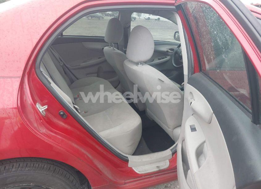 Photo 8 of 2013 Toyota Corolla L (VIN 2T1BU4EE2DC941695)