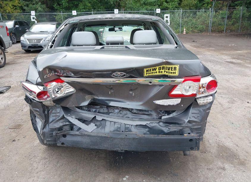 Photo 17 of 2013 Toyota Corolla L (VIN 2T1BU4EE2DC944693)