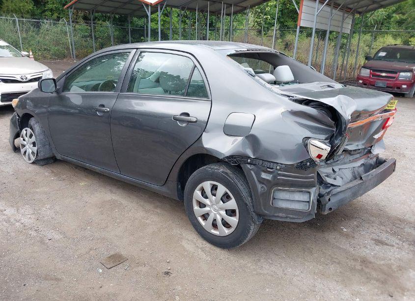 Photo 3 of 2013 Toyota Corolla L (VIN 2T1BU4EE2DC944693)