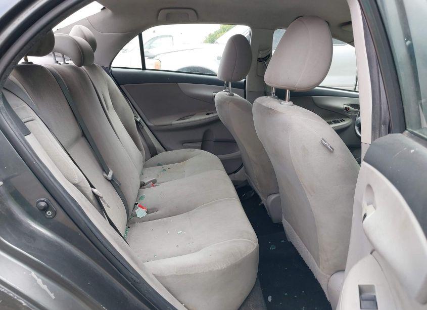 Photo 8 of 2013 Toyota Corolla L (VIN 2T1BU4EE2DC944693)