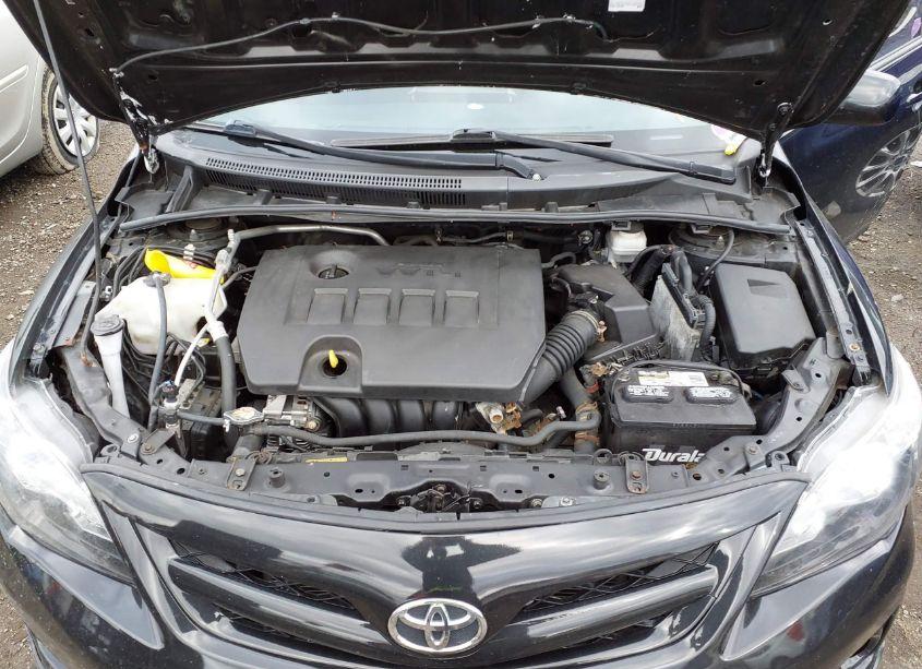 Photo 10 of 2013 Toyota Corolla S (VIN 2T1BU4EE2DC978679)