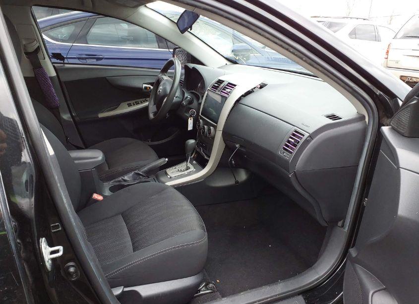 Photo 5 of 2013 Toyota Corolla S (VIN 2T1BU4EE2DC978679)