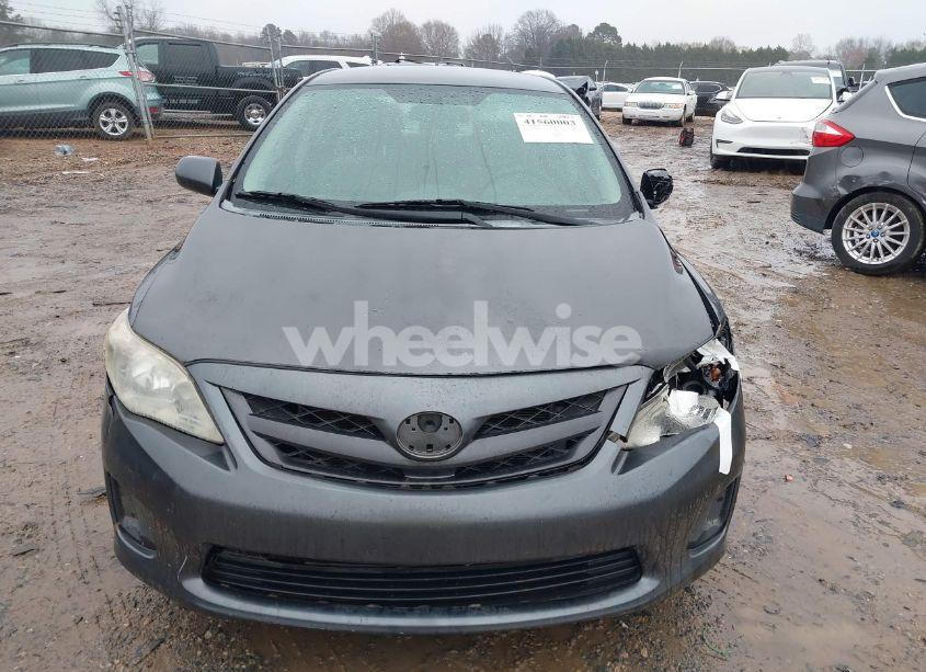 Photo 12 of 2013 Toyota Corolla L (VIN 2T1BU4EE2DC987804)