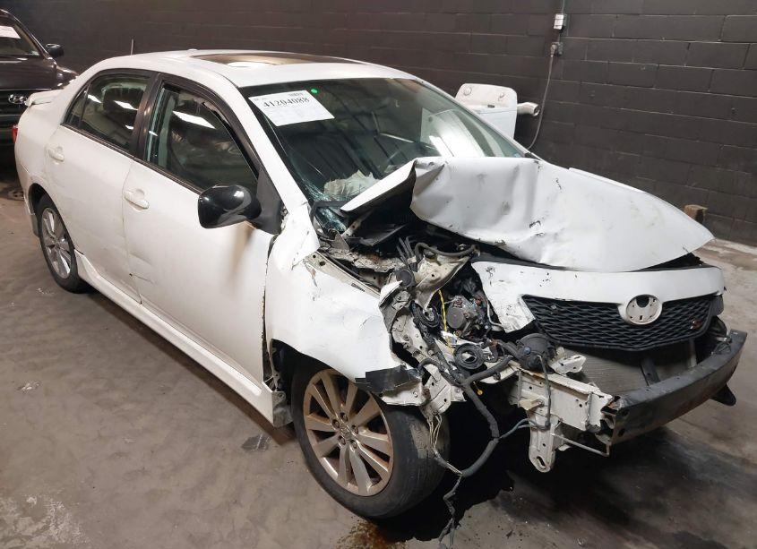 2010 Toyota Corolla S (VIN 2T1BU4EE3AC269027) main photo