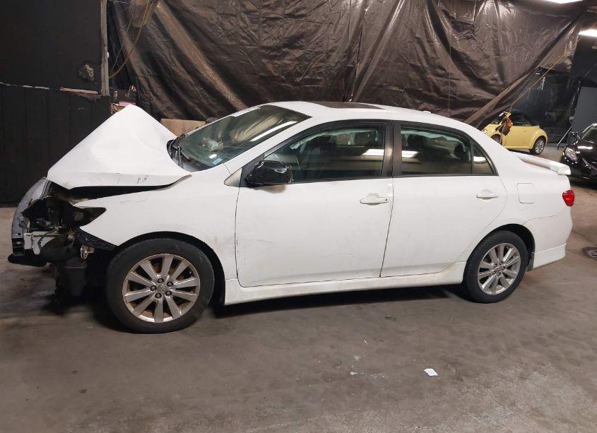 Photo 15 of 2010 Toyota Corolla S (VIN 2T1BU4EE3AC269027)