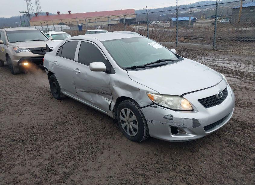 2010 Toyota Corolla LE (VIN 2T1BU4EE3AC284238) main photo