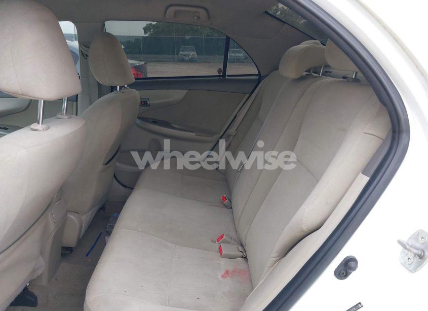 Photo 8 of 2010 Toyota Corolla LE (VIN 2T1BU4EE3AC286152)