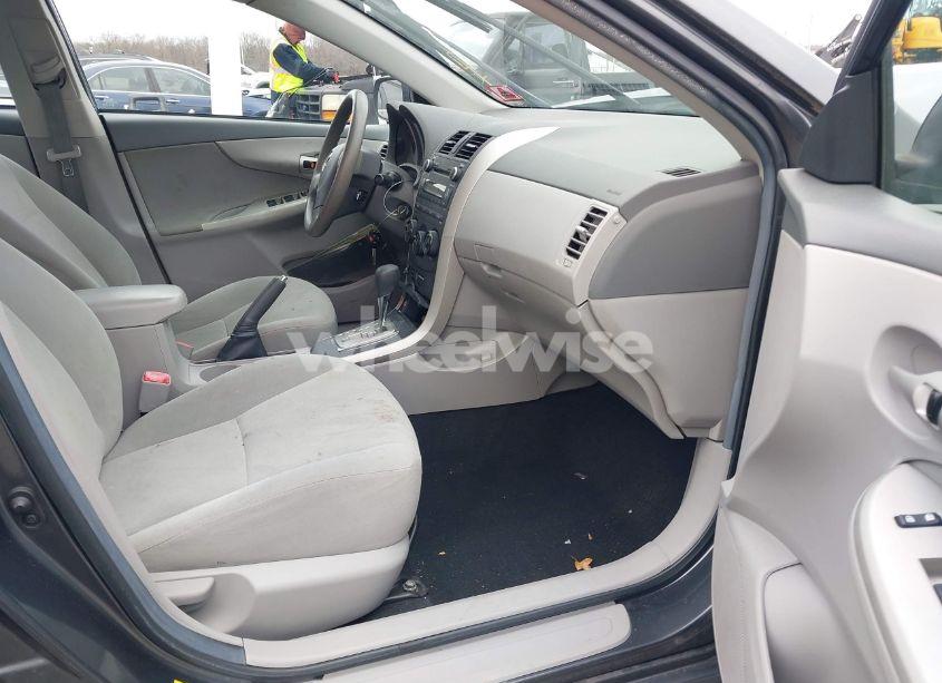 Photo 5 of 2010 Toyota Corolla LE (VIN 2T1BU4EE3AC349671)