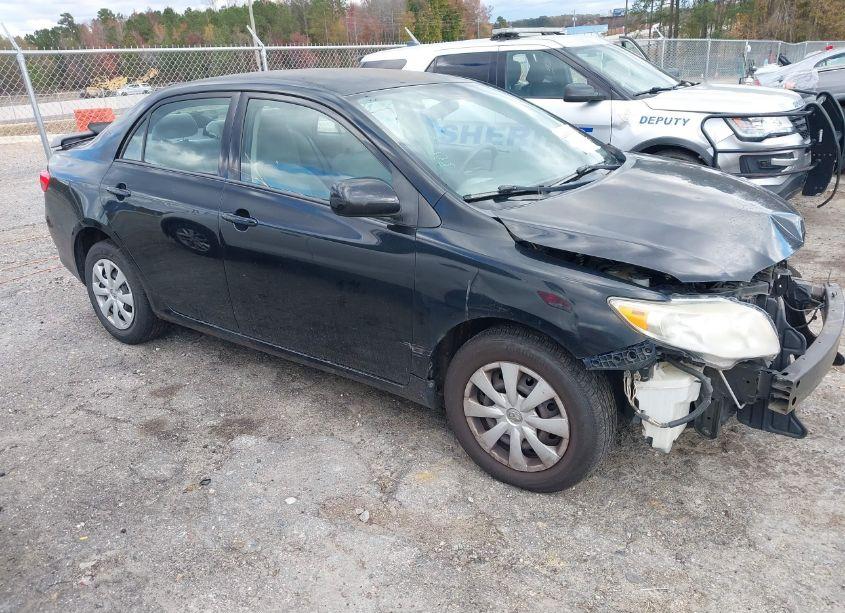 2010 Toyota Corolla LE (VIN 2T1BU4EE3AC371749) main photo