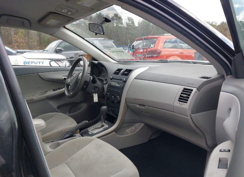 Photo 5 of 2010 Toyota Corolla LE (VIN 2T1BU4EE3AC371749)