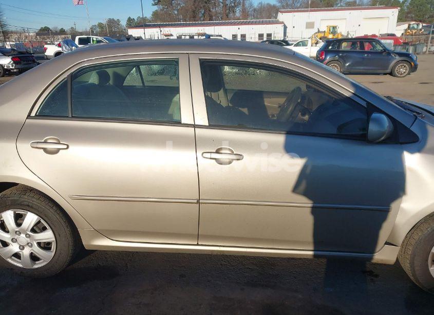 Photo 13 of 2010 Toyota Corolla LE (VIN 2T1BU4EE3AC371802)