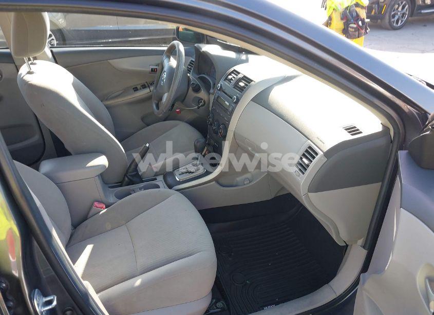 Photo 5 of 2010 Toyota Corolla LE (VIN 2T1BU4EE3AC433845)