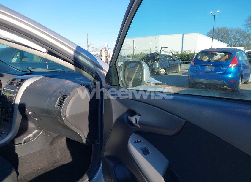 Photo 5 of 2010 Toyota Corolla S (VIN 2T1BU4EE3AC450967)