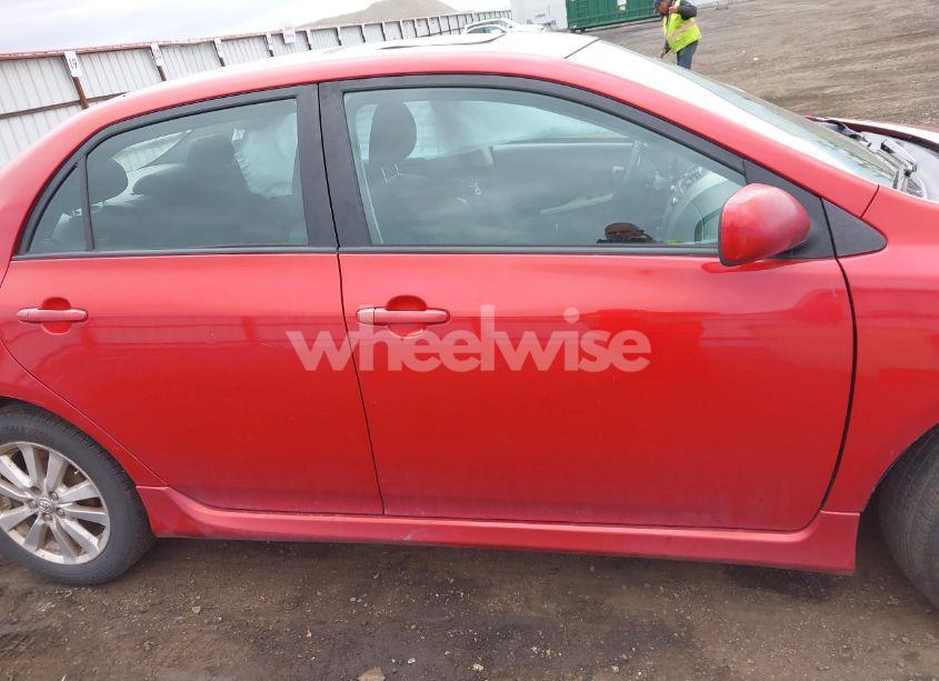 Photo 13 of 2010 Toyota Corolla S/LE/XLE (VIN 2T1BU4EE3AC457353)