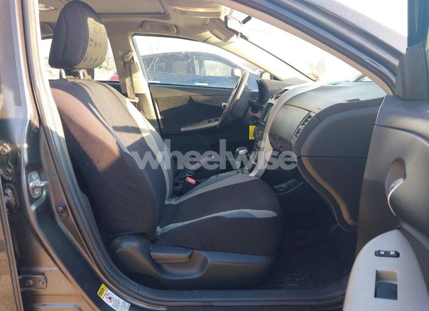 Photo 5 of 2010 Toyota Corolla S (VIN 2T1BU4EE3AC501545)