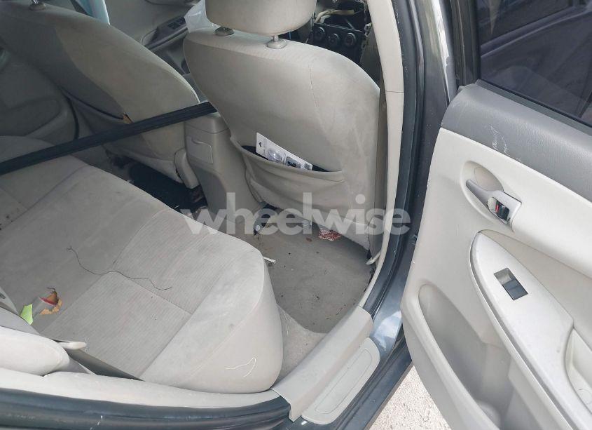 Photo 8 of 2010 Toyota Corolla LE (VIN 2T1BU4EE3AC506227)