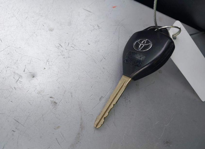 Photo 11 of 2010 Toyota Corolla S (VIN 2T1BU4EE3AC515963)