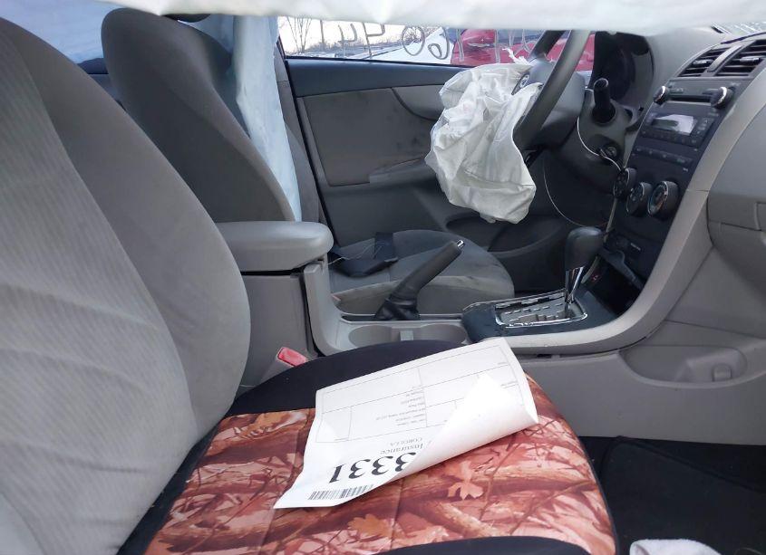 Photo 5 of 2010 Toyota Corolla LE (VIN 2T1BU4EE3AC528776)