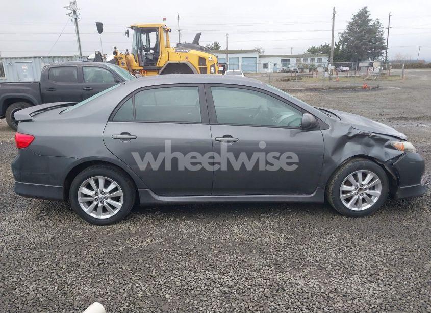Photo 13 of 2010 Toyota Corolla S (VIN 2T1BU4EE3AC529264)